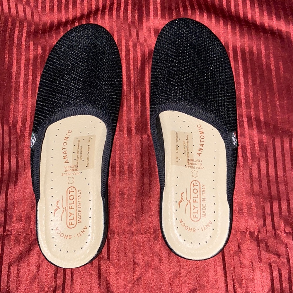 Fly Flot Men's Open Back Slippers sz. 8 Black NWOT